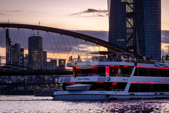 Производствените цени в Германия продължават да спадат, но с по-бавен темп