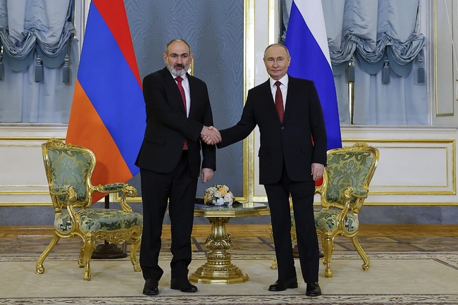 Путин се съгласи да изтегли руските войски от различни части на Армения, съобщи агенция Интерфакс