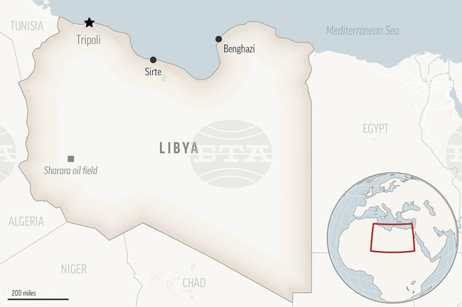 Либия погребва с почести военните си, които загинаха при самолетна катастрофа в Турция