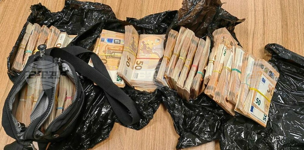 Undeclared EUR 160,000 Found in Bus on Kapitan Andreevo Border Checkpoint