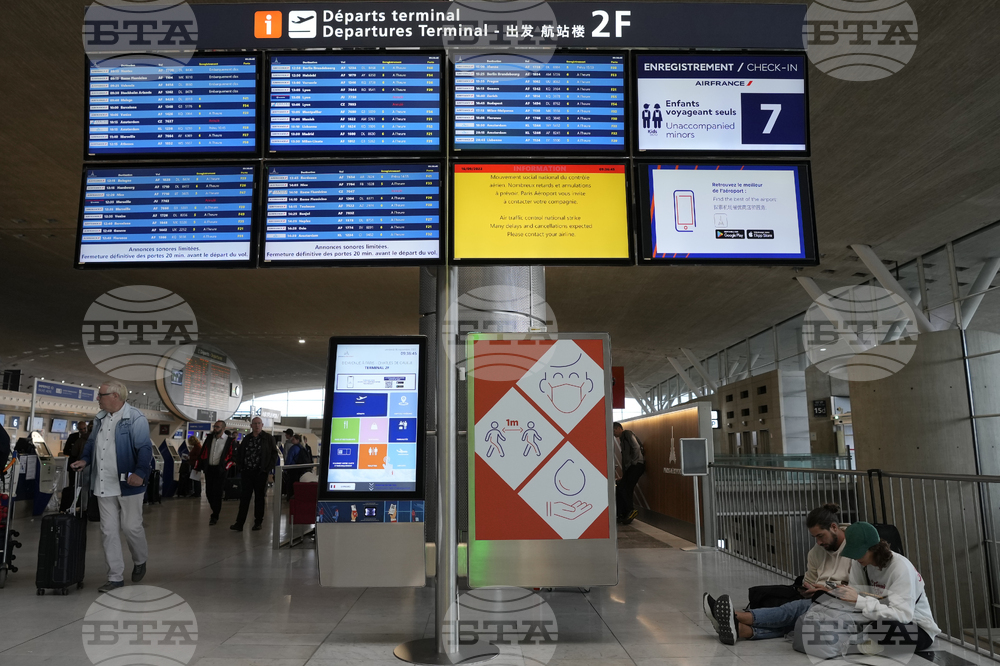 Исканията на авиодиспечерите са неприемливи, заяви делегираният министър на транспорта на Франция по повод планирана за утре стачка