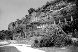 Плевен - Парк "Кайлъка" - Ресторант "Пещерата" - изглед