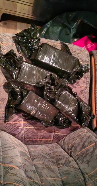 РП-Хасково - обвиняем - недекларирана валута 