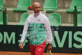 Тенис - Купа "Дейвис" - лошо време - Валентин Димов