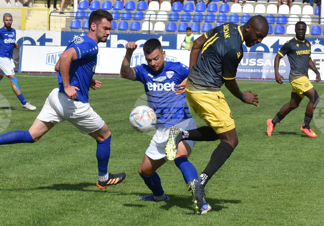 Варна - футбол - Спартак - Ботев Пловдив