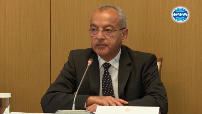 Организацията на изборите и координацията с областните управители бяха обсъдени на среща при премиера Гълъб Донев