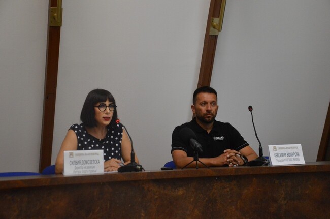 Този уикенд Благоевград е домакин на шампионат по мотокрос, състезателите мерят сили на обновен и удължен мотополигон при с. Зелен дол