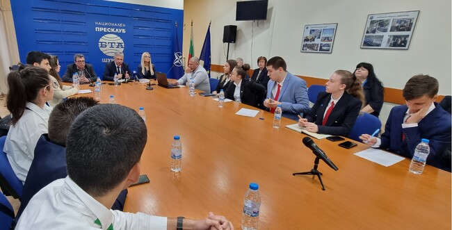 Кръгла маса на тема „Нашата Европа“