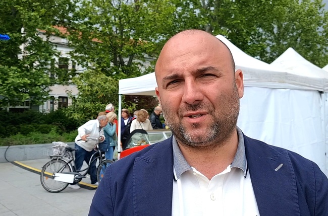 Цифрите ясно показват, че с годините поголовно намалява броят на отглежданите у нас животни, каза председателят на Българския фермерски съюз
