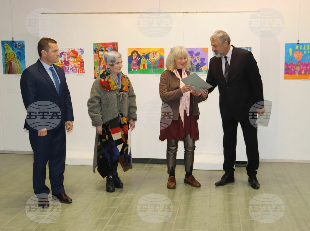 Областна администрация Русе: 65 рисунки на ученици от България и Република Северна Македония бяха представени в Русенската художествена галерия по случай Деня на Европа