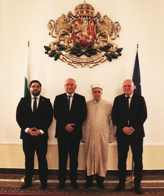 Премиерът Димитър Главчев се срещна с главния мюфтия д-р Мустафа Хаджи