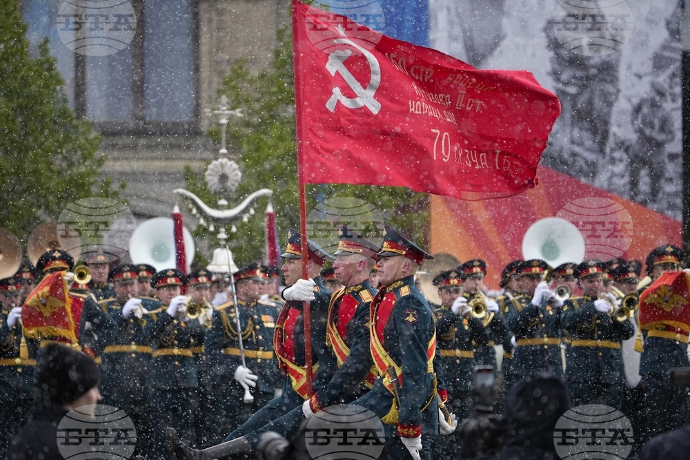 Украйна призова чуждестранни войници да не се включват в парада в Москва на 9 май, в който "ще участват военнопрестъпници"