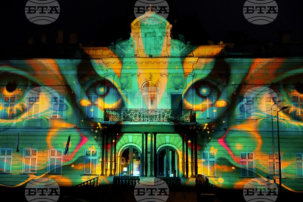 Фестивал на светлината „Лунар“ - „Твоят Глас“