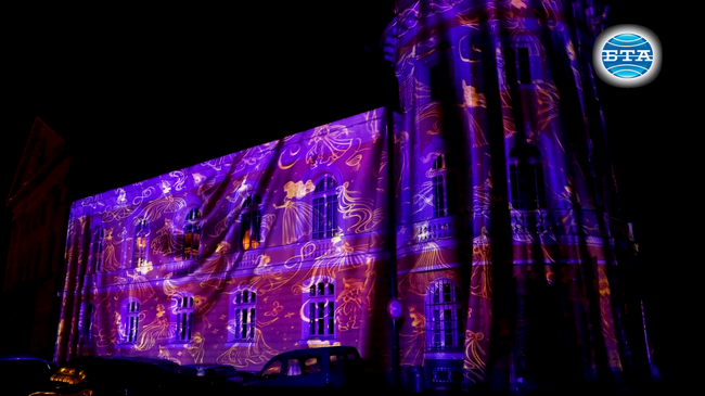 22 светлинни творби на артисти от цял свят са включени в третото издание на Фестивала на светлините LUNAR