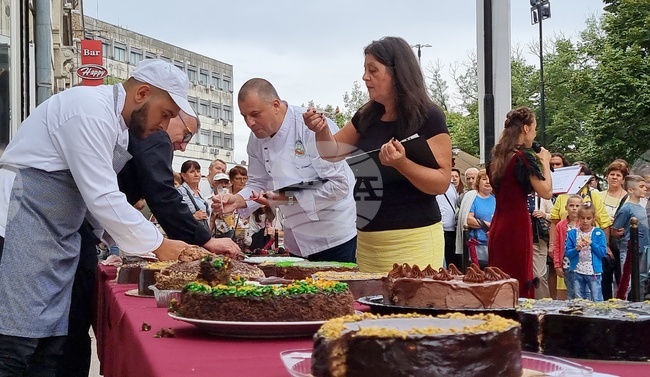 Русе - торта "Гараш" - фестивал