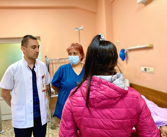 УМБАЛСМ „Н. И. Пирогов“: Изписаха 2-годишното дете с огнестрелно нараняване в главата, транспортирано с хеликоптер от Враца