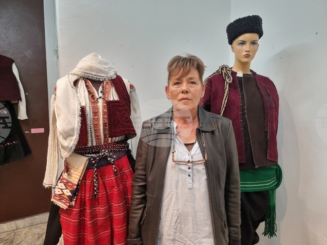 Ловеч - изложба - носии