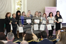 Синдикат на българските учители - Учител на годината - награди