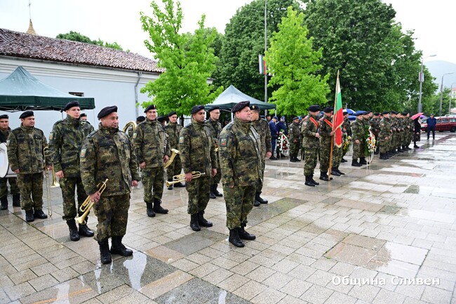 Сливен отдава почит на един от символите на града - Хаджи Димитър