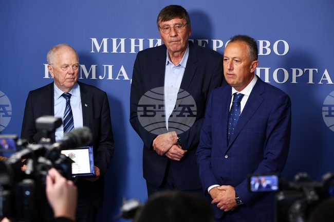  Атанас Фурнаджиев - Оле Далин - пресконференция