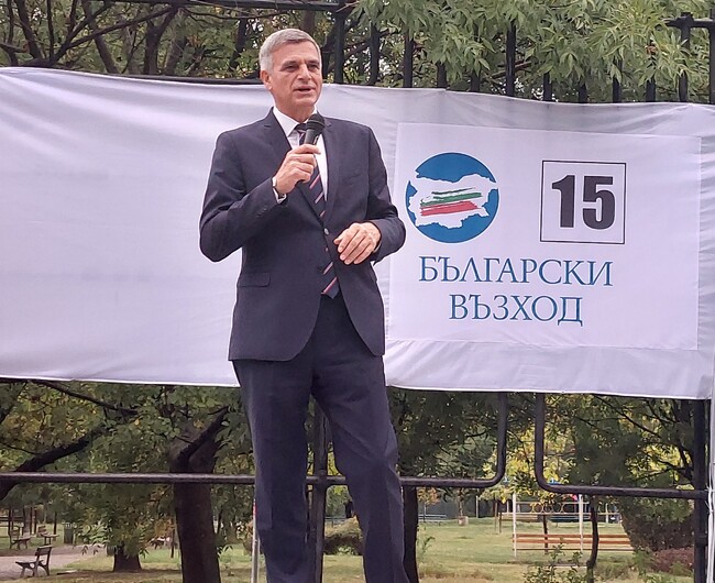 Стефан Янев: „Да работим за опазване и развитие на собствената си държава“