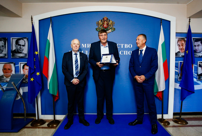 Министерство на младежта и спорта: Министър Георги Глушков се срещна с президента на Международния съюз по биатлон