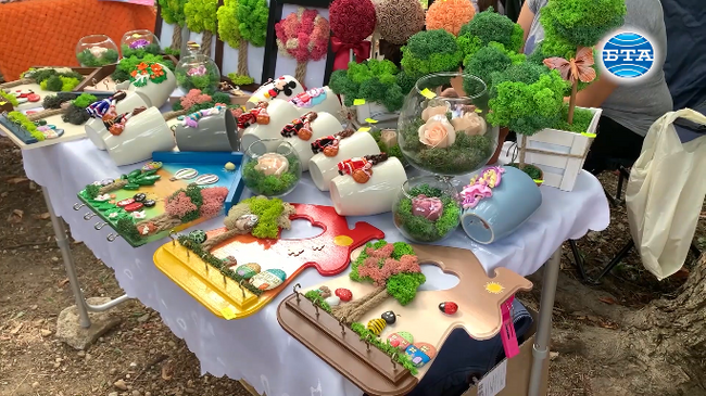 Занаятчии и приложни артисти представиха изделията си на празника "Изкуството като хоби и вдъхновение" в Казанлък