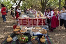 Село Крушари - фолклор - Снимка: Александра Антонова 