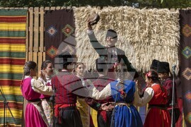 Село Крушари - фолклор - Снимка: Александра Антонова 