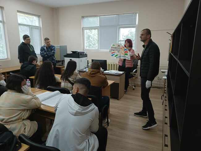Документи за организацията и провеждането на традиционния пролетен панаир в Търговище през годините, представя Държавният архив в града