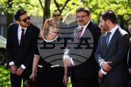 Паметник на Св. Св. Кирил и Методий - гимназия - патронен празник