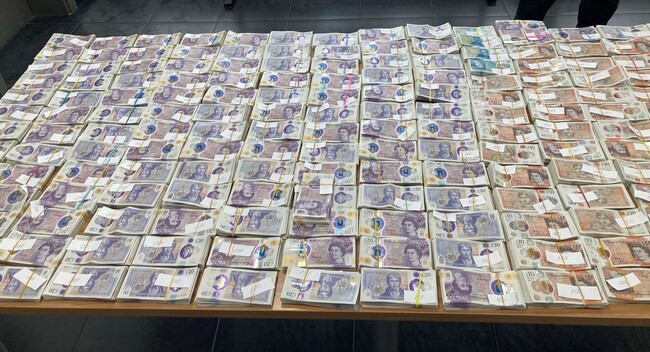 Районна прокуратура – Хасково привлече като обвиняем турски гражданин за недекларирана валута за общо 714 470 лева, открити в товарен автомобил на ГКПП Капитан Андреево