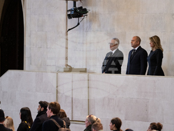 Участие на президента Румен Радев в поклонението на държавните глави и ръководителите на делегации пред тленните останки на кралица Елизабет II в британския парламент. Credit:©UK Parliament/Andy Bailey