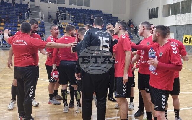 Локомотив (Горна Оряховица) победи Осъм в първи мач от полуфиналните плейофи на мъжкото хандбално първенство