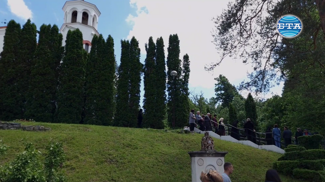 Клисурският манастир отбеляза своя храмов празник и откри реновирани стенописи