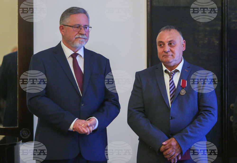 Посолство на Полша Мачей Шимански - Тошко Сашов - награждаване