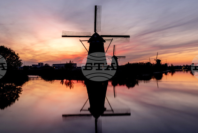 Фиктивни компании на руски олигарси използват вратичка в нидерландското законодателство, според разследване на местна телевизия