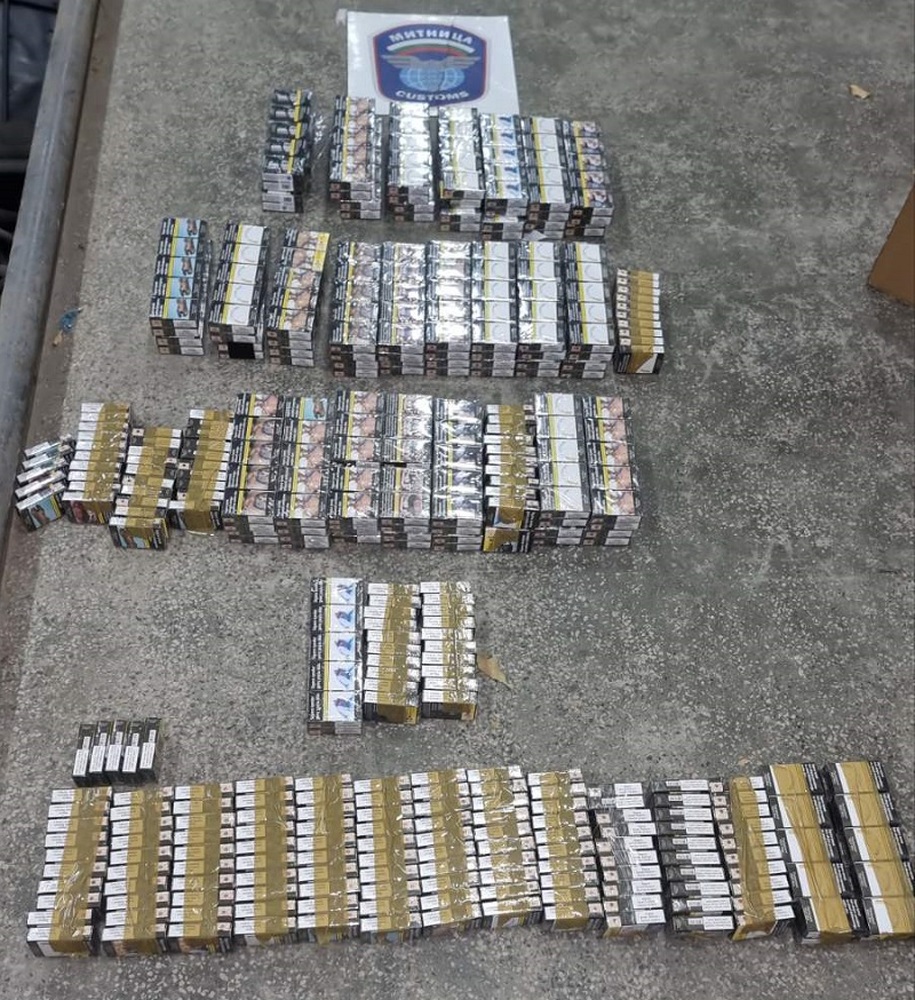 Агенция „Митници“: Над 65 000 къса цигари задържаха митнически служители при различни проверки по северната граница