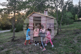 Търговище - Източен парк - приказни къщички