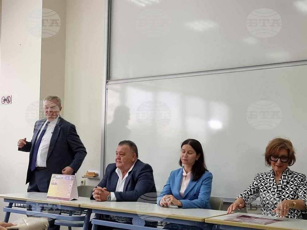 Rumen Petkov of The Left! Coalition Launches Campaign in Burgas