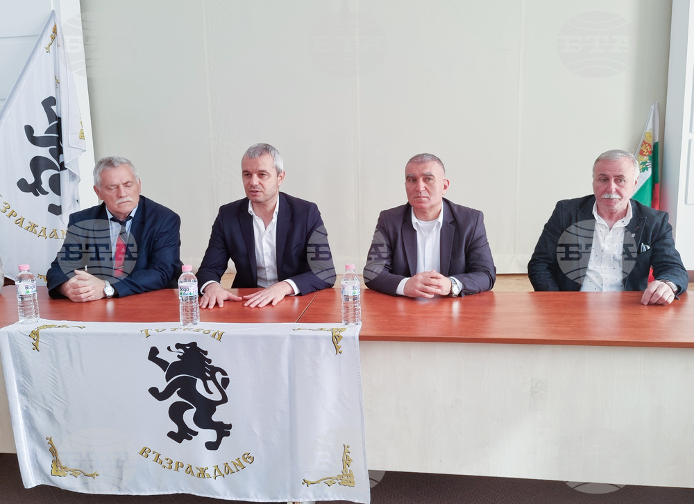 Очаквам „Възраждане“ да стане най-малкото втора политическа сила, заяви Костадин Костадинов в Тетевен