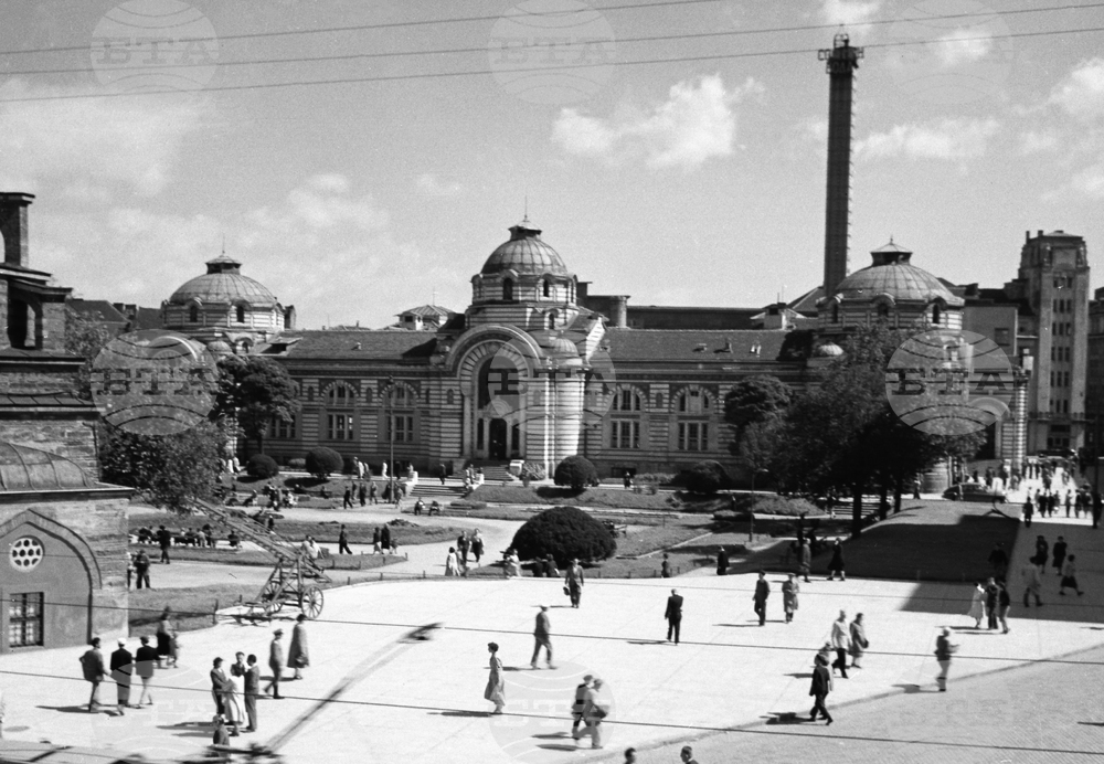 Sofia Mayor, Thermal Heritage Association Agree to Restore Central Mineral Baths