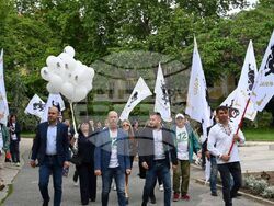 Снимка: Възраждане