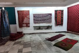 Ловеч - килими - изложба