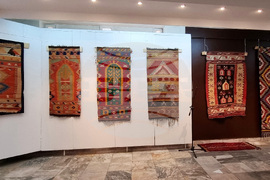 Ловеч - килими - изложба
