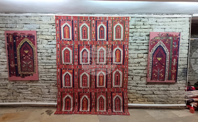 Старинни български килими от цяла България ще бъдат представени на изложба в Регионалния исторически музей в Разлог