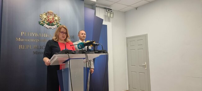 "Булгаргаз" ще обяви днес търгове за доставка на втечнен природен газ, каза изпълнителният директор на дружеството Деница Златева