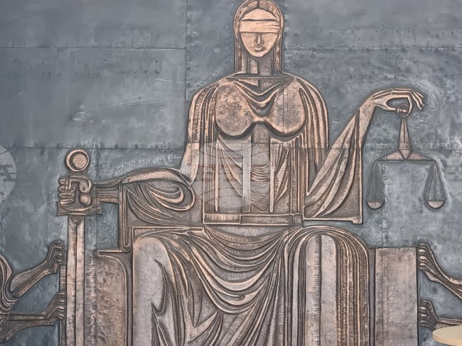 Окръжната прокуратура във Велико Търново предаде на съд обвиняемите за причинената тежка телесна повреда на директора на полицията в Русе 