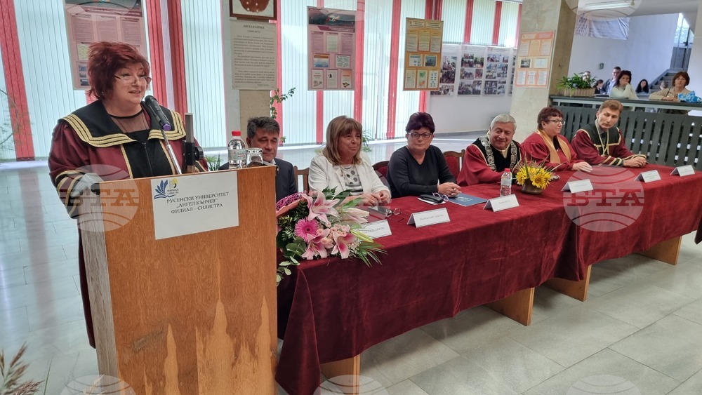 Новата академична година във Филиала на Русенския университет в Силистра започна за над 300 студенти