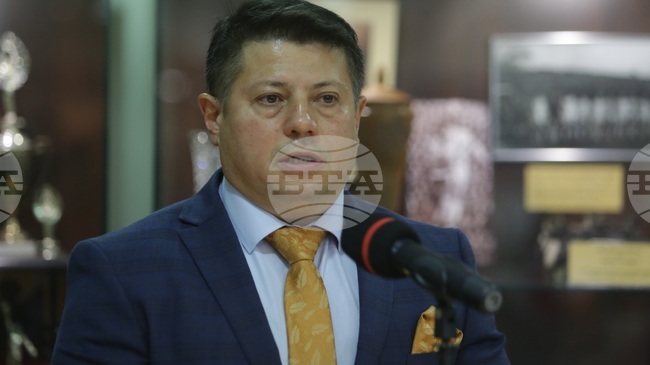 Володя Златев беше преизбран за трети път за президент на Българска федерация бадминтон